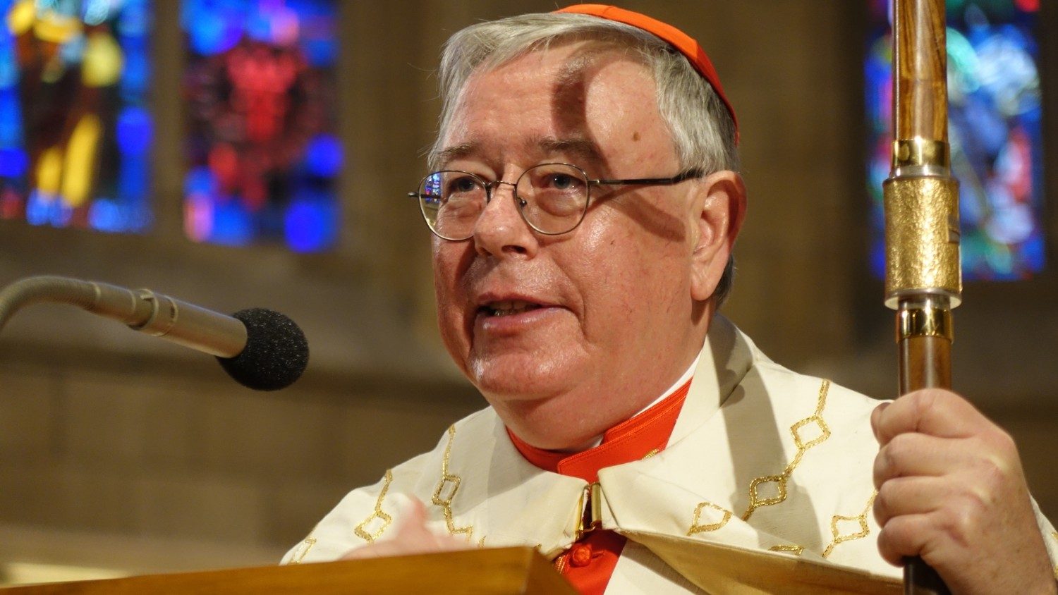 Hollerich: la Iglesia debe cambiar. Se arriesga hablar con un hombre que ya  no está - Vatican News