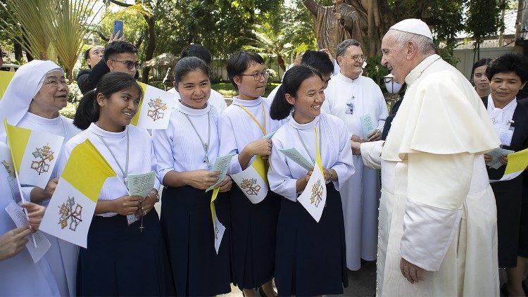 프란치스코 교황과 여성들
