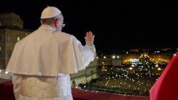 El Papa Francisco apenas elegido pontífice,  el 13 marzo 2013