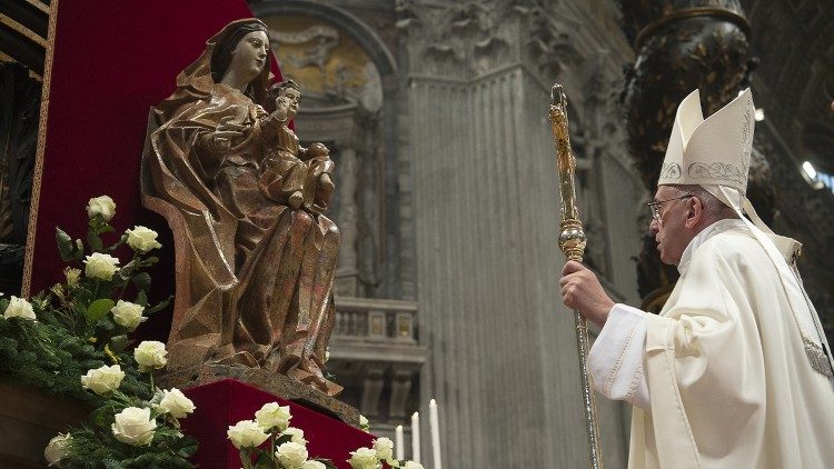 Papież zawierza Maryi Rzym, Włochy i cały świat