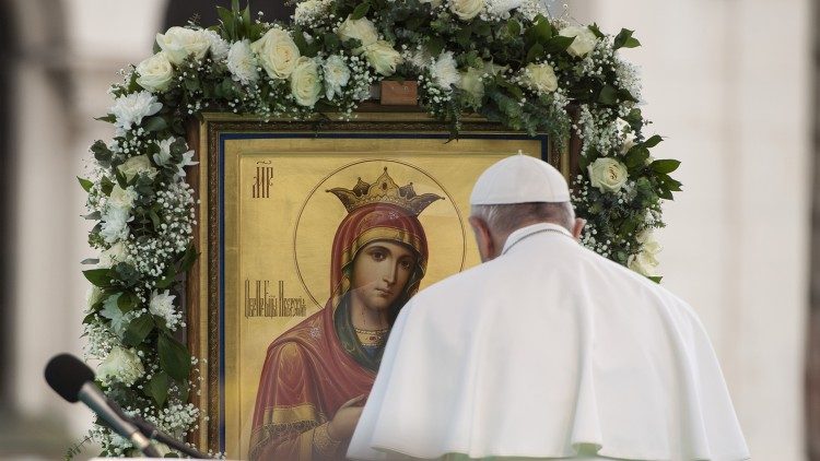 2020.03.11 Papa Francesco e Madonna