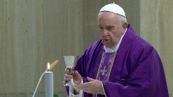 Il Papa celebra la Messa a Santa Marta (11 marzo 2020)