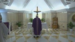 2020.03.21 Papa Francesco celebra la Messa a Casa Santa Marta