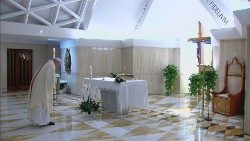 2020.04.20 2020.04.20 Papa Francesco celebra la Messa a Casa Santa Marta