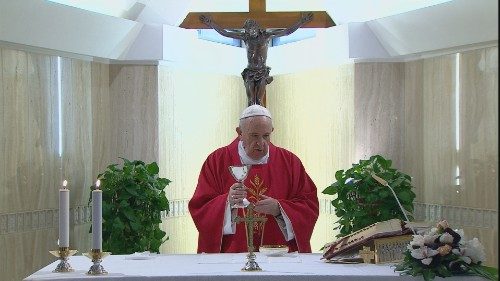 Pápež: Všetci sme bratia, modlime sa za uzdravenie z pandémií sveta