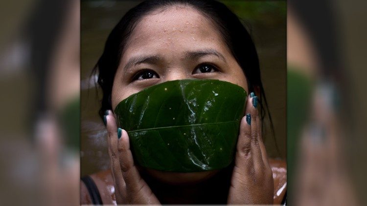 Жена от коренните населения на Мараняо, в Бразилия, във време на коронавирус