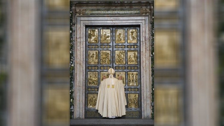 Odprtje svetih vrat v baziliki svetega Petra ob začetku jubileja Usmiljenja, 8. december 2015