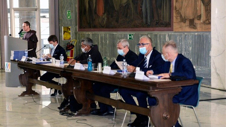 Rencontre à Rome sur le thème "Libérer Marie des mafias et du pouvoir criminel", en septembre 2020. 