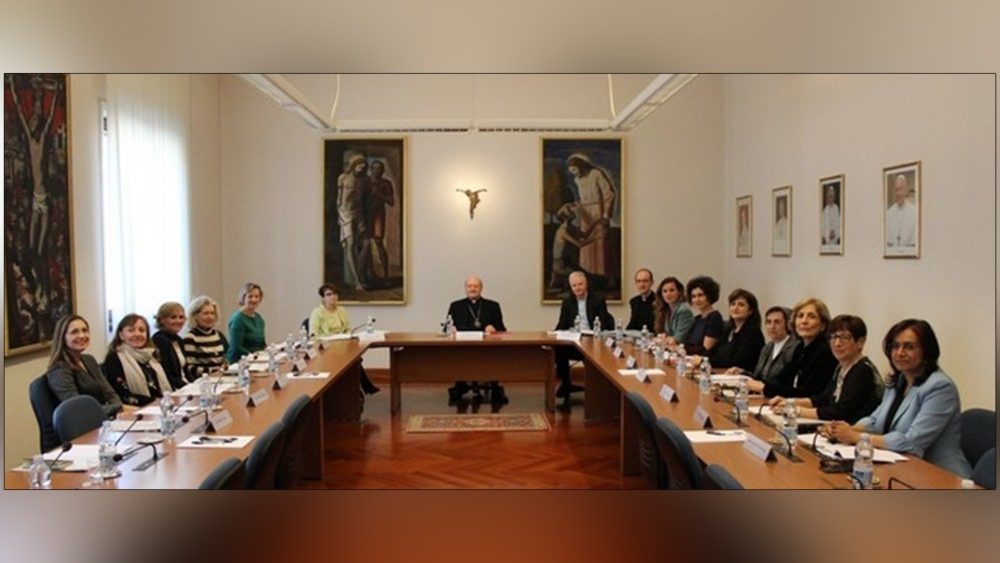 Mujeres en el Vaticano