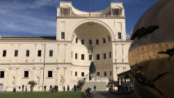 Der Pinienhof der Vatikanischen Museen