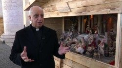 Erzbischof Fisichella zeigt die 100 Weihnachtskrippen unter den Kolonnaden