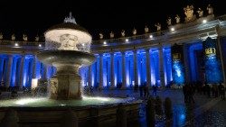Die Freiluft-Ausstellung „100 presepi in vaticano" (100 Krippen im Vatikan) unter den Kollonaden des Petersplatzes gibt es inzwischen schon seit mehr als 5 Jahren