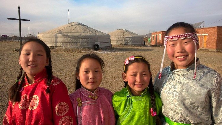 Niños en  Mongolia