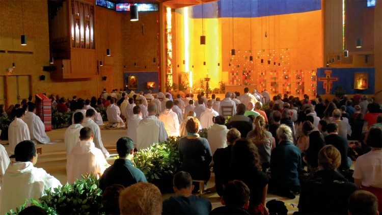 Modlitwa Taizé (copyright Cedric Nissi)