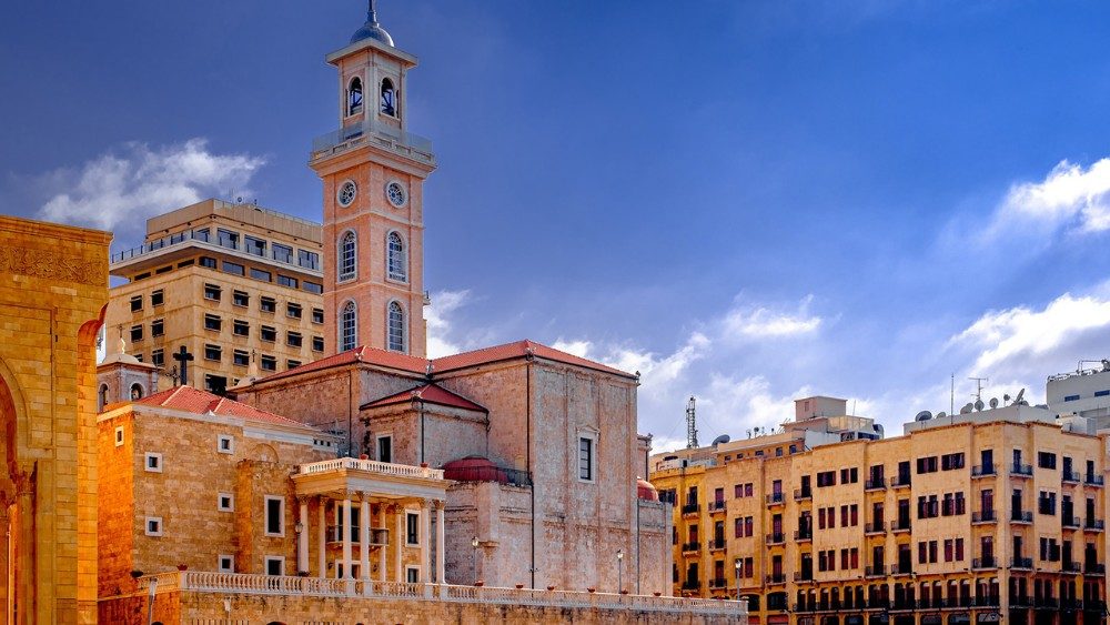 2020.12.24 Libano, Beirut. Catedral maronita de San Jorge