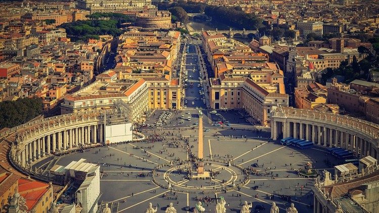 Il 10 giugno, alla presenza del Papa in piazza. San Pietro,  l'evento #NotAlone, il Meeting Mondiale sulla Fraternità Umana 