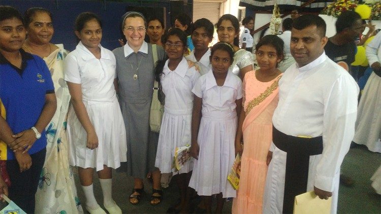 „Pałające serca, stopy w drodze” – orędzie na Światowy Dzień Misyjny