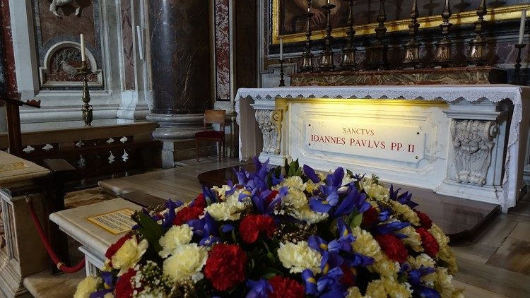 La tomba di San Giovanni Paolo II. il 15 febbraio 2021 (Foto: FB Ambasciata della Repubblica Slovacca presso la Santa Sede)