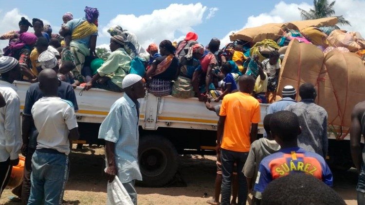 2021.03.19 mosambik acn aiuto alla chiesa che soffre pemba profughi