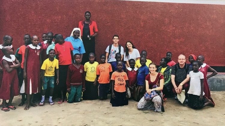 миряни-катехити на місії в Уганді