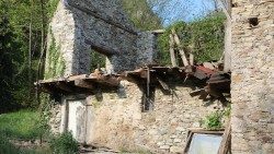 Une maison abandonnée après un séisme dans le centre de l'Italie.