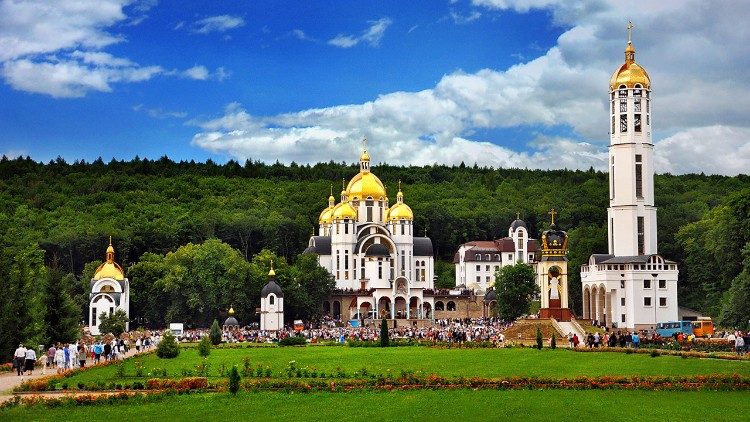 Sanctuaire marial de Zarvanytsia en Ukraine.