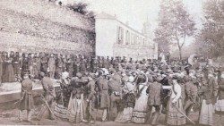 Un montage photographique représentant l'exécution des otages, le 26 mai 1871 à Paris.