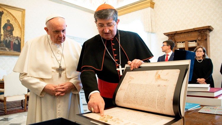 Le Pape François et le cardinal Giuseppe Betori 