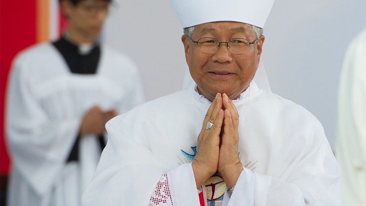 Mgr Lazare You Heung-sik, nouveau préfet de la Congrégation pour le Clergé, ici lors de la visite du Pape François en Corée en 2014.