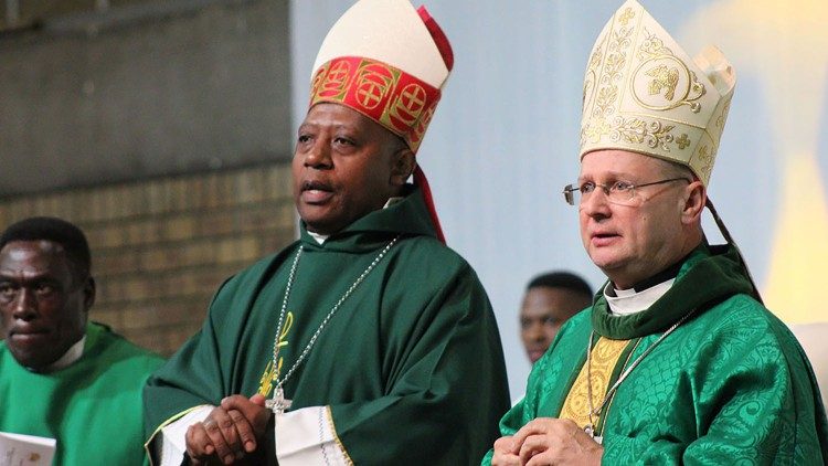 (Centre) Bishop Victor Phalana of the Diocese of Klerksdorp and also SACBC Liaison Bishop for Justice and Peace.