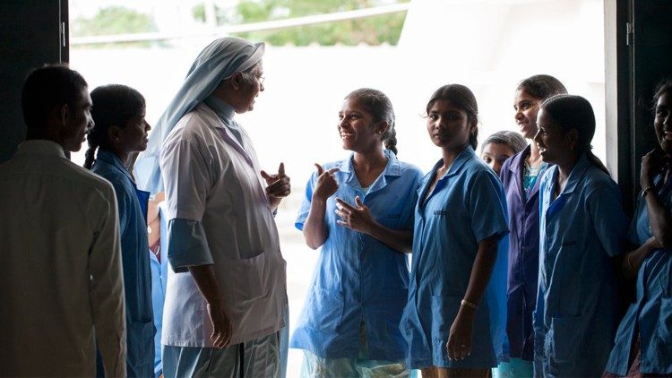 Служіння сестер францисканок, Індія