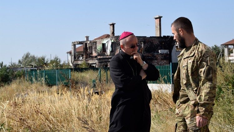 Bp Sobiło: wizyta Papieża na Ukrainie szansą na przywrócenie pokoju
