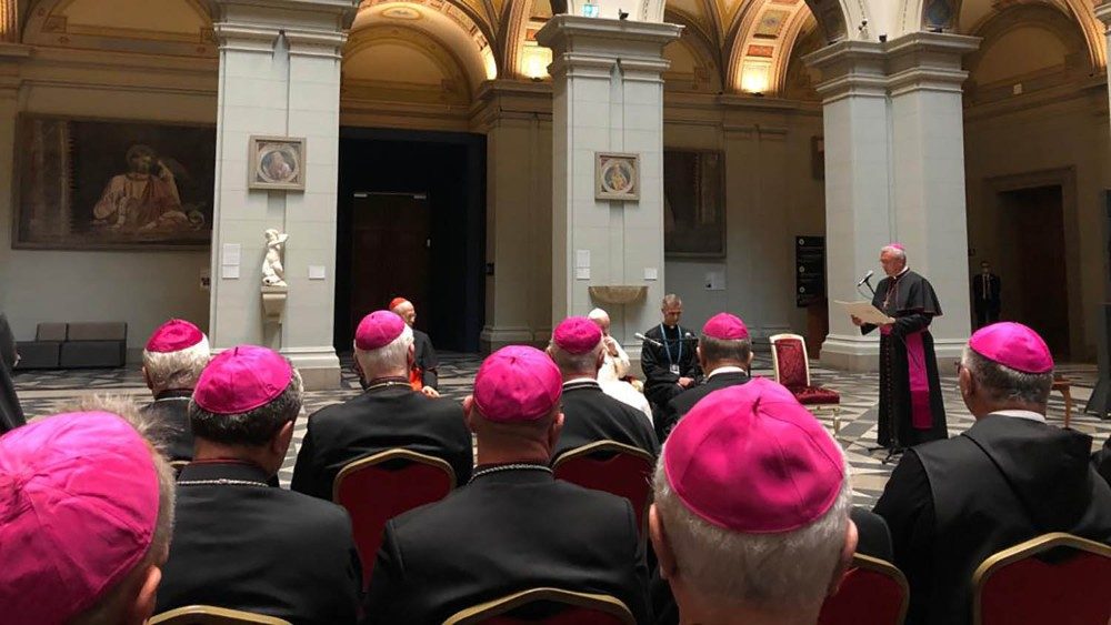 El Papa Francisco encuentra a los obispos de Hungría