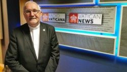 Der Rottenburger Bischof Gebhard Fürst im Studio von Radio Vatikan/Vatican News (2021)