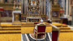 Pope Francis prays before the Marian icon upon his return from Slovakia