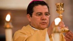Arcybiskup Faustino Armendáriz, metropolita Durango, którego usiłowano zabić w niedzielę