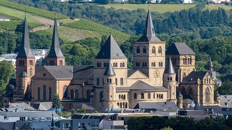 Die Hohe Domkirche St. Peter zu Trier ist die älteste Bischofskirche Deutschlands und die Mutterkirche des Bistums Trier