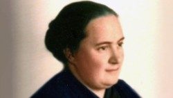 María Isabel González del Valle Sarandeses, Fundadora de las Misioneras de las Doctrinas Rurales