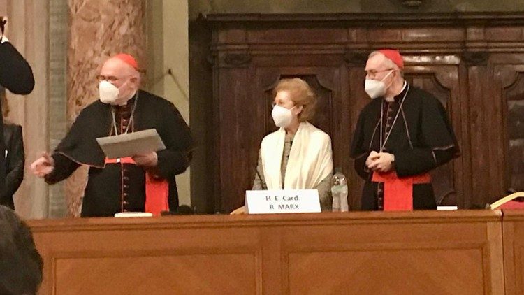 Remise du prix Centesimus annus, en présence du cardinal Parolin et du cardinal Marx