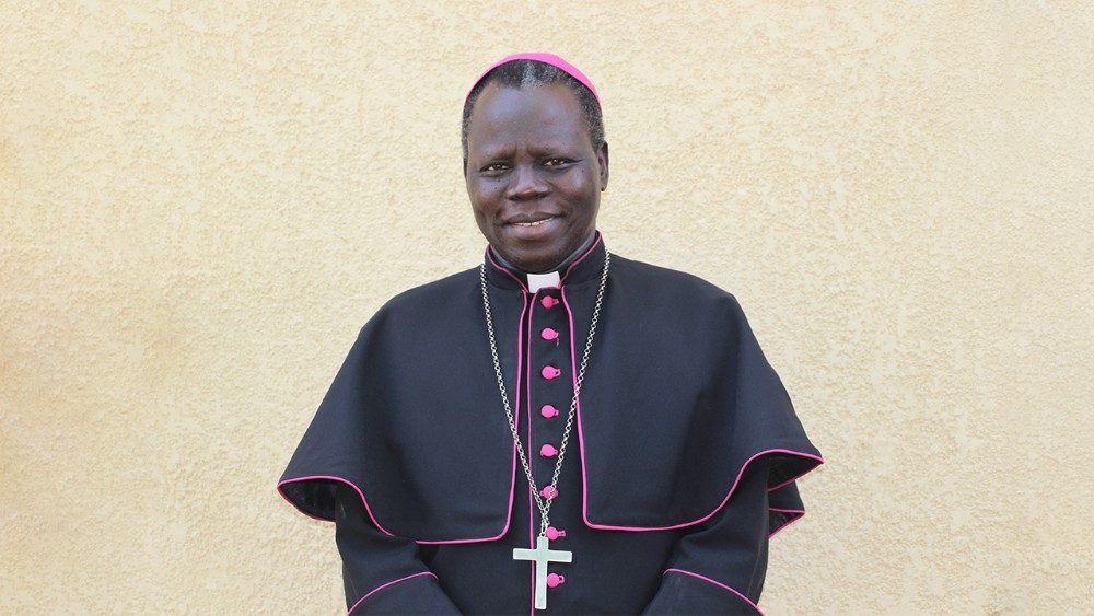 Arzobispo Stephen Ameyu Martin Mula