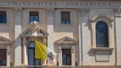 L'Université pontificale grégorienne, héritière du Collège Romain fondé en 1551 par saint Ignace de Loyola.