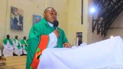2022.02.04 Padre Richard Masivi Kasereka, sacerdote congolese assassinato.