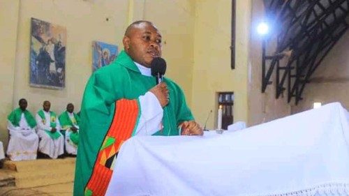 Le Pape prie pour un prêtre assassiné en RDC