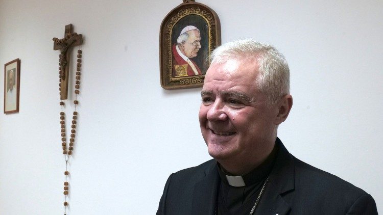 Kišiniovo vyskupas A. Cosa