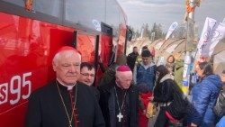 Kardinal Müller im letzten Jahr an der ukrainischen Grenze