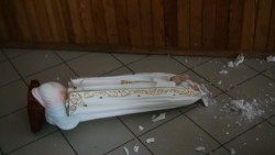 Imagen de la Virgen destruida en el seminario de Kiev