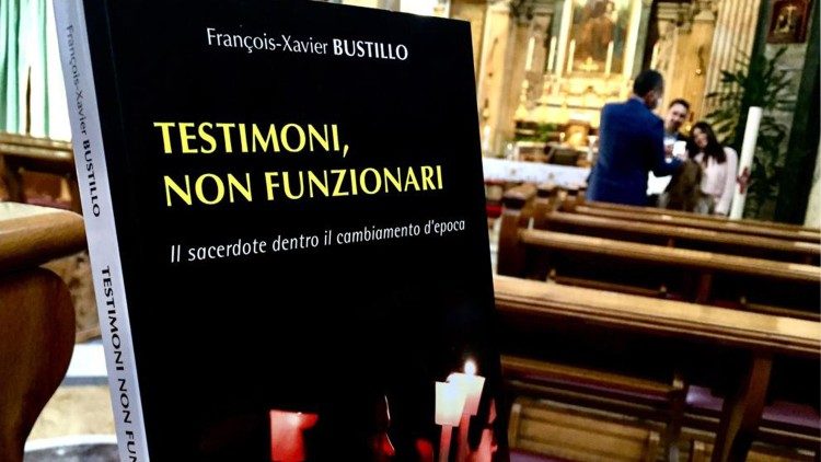 The book Pope Francis gave to priests at the Chrism Mass on Holy Thursday