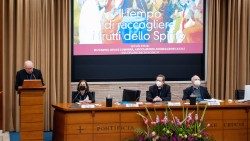 Jornada de estudio sobre los movimientos y nuevas comunidades en la Pontificia Universidad de la Santa Cruz