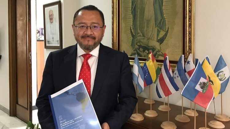 Rodrigo Guerra secretario de la Pontificia Comisión para América Latina