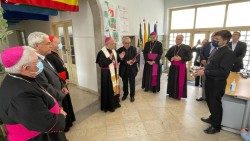Monsignor Edgar Peña Parra all’inaugurazione della nuova sede operativa della Gmg a Lisbona